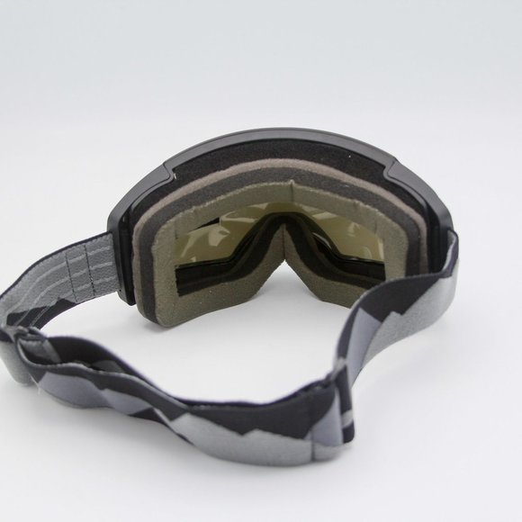 OutdoorMaster Ski Goggles PRO - Frameless, Interchangeable Lens 100% UV400 - Picture 4 of 9
